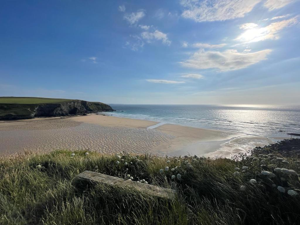 Baywatch Mawgan Porth Spacious Home Sleeps 9, Games Room, Parking & Garden Екстер'єр фото